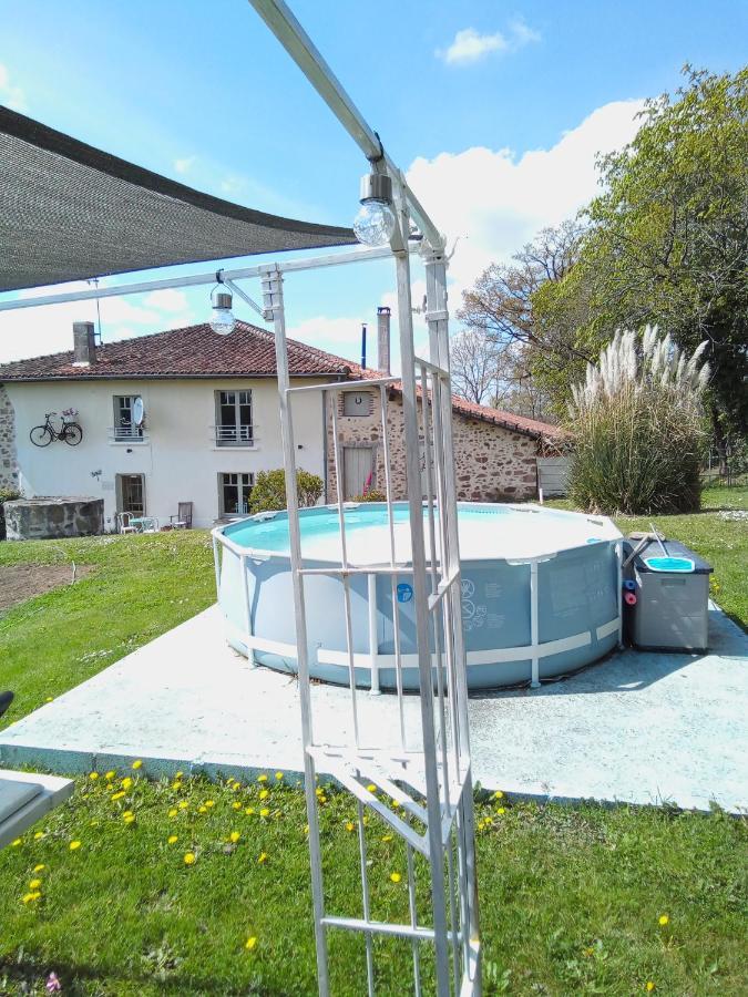 Les Outres Villa Chabrac Dış mekan fotoğraf