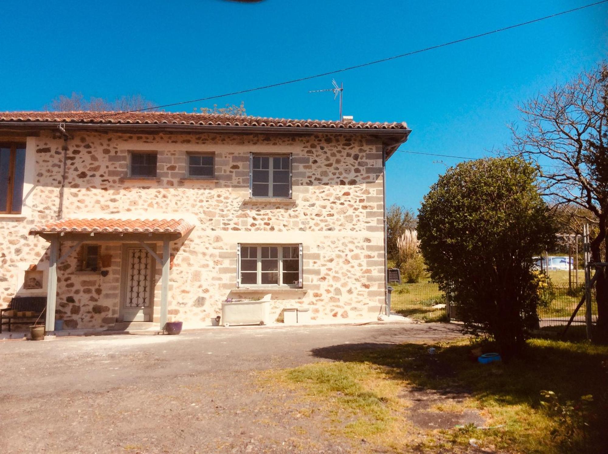 Les Outres Villa Chabrac Dış mekan fotoğraf